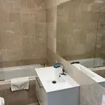 Jab 400 Metrow Od Kliniki Unii Lubelskiej Bezplatny Garaz Apartment