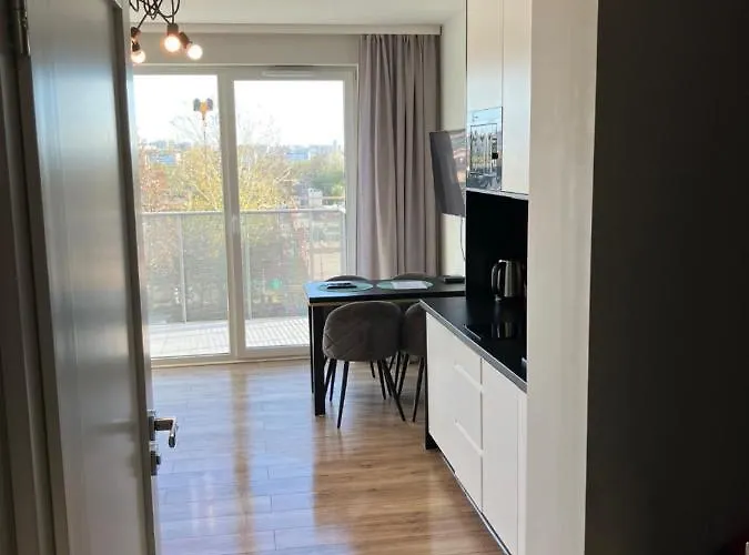 Jab 400 Metrow Od Kliniki Unii Lubelskiej Bezplatny Garaz * Щецин