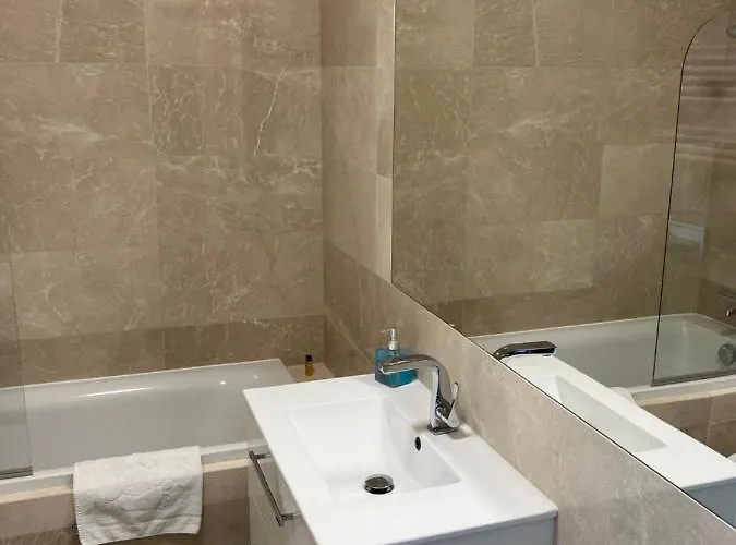 Jab 400 Metrow Od Kliniki Unii Lubelskiej Bezplatny Garaz Апартаменты